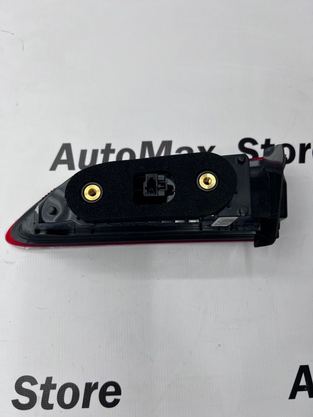 Задний фонарь Skoda Karoq правый. 57A945308. Оригинал.