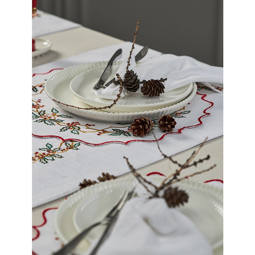 Дорожка на стол Festive wreath из коллекции New Year Essential, 45х150 см