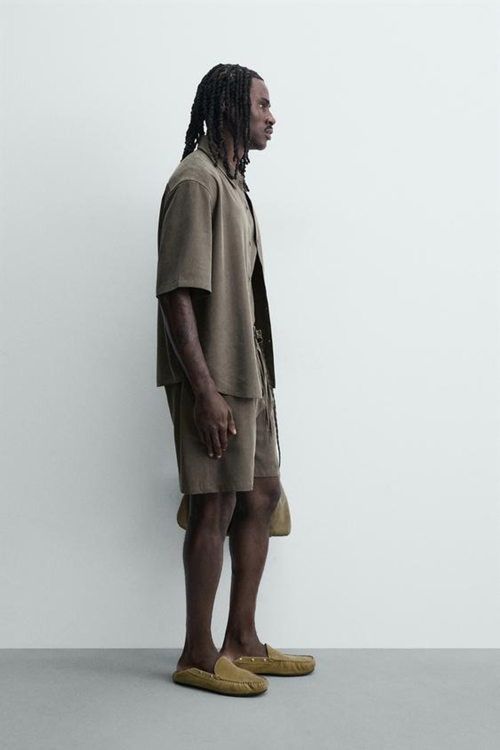 ZARA СТРУЯЩИЕСЯ ШОРТЫ RELAXED FIT, РОЗОВАТО-КОРИЧНЕВЫЙ