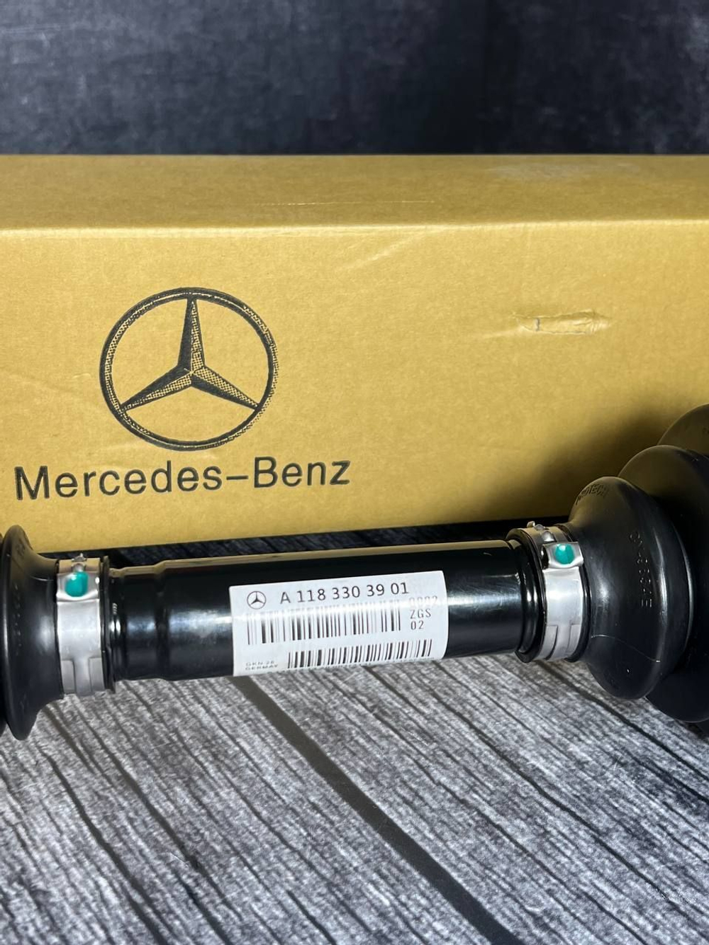 Привод правый передний Mercedes-Benz GLB-Class A1183303901