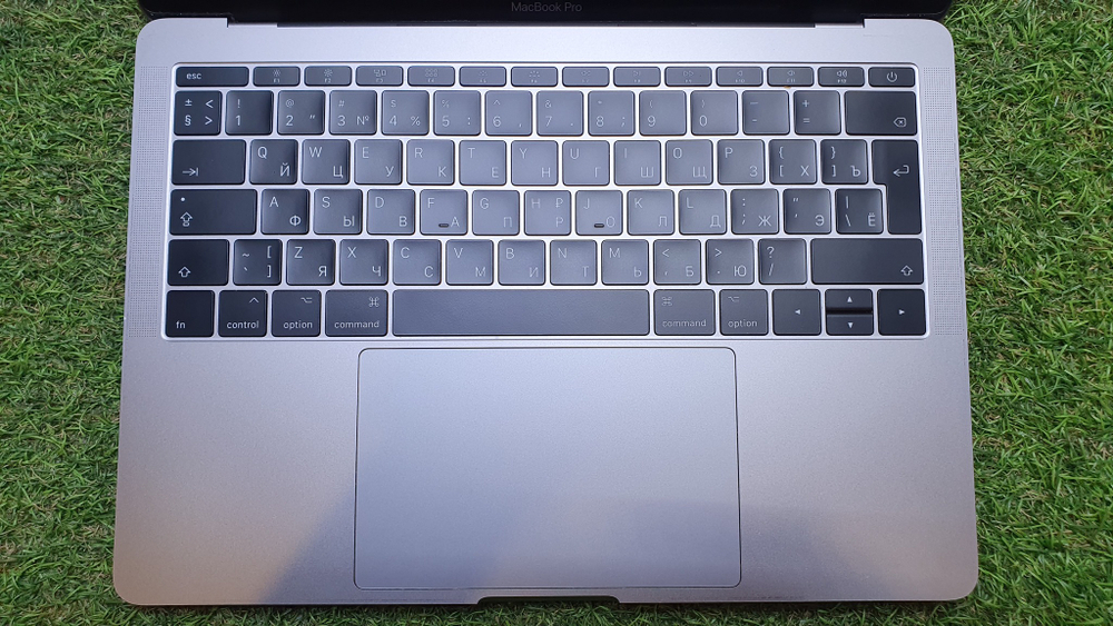 Macbook Pro 13 2017  A1708 i5/8Gb/256Gb