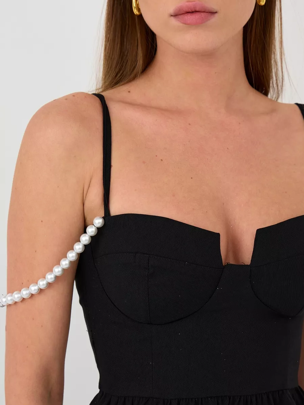 Платье нарядное стильное с бусинами