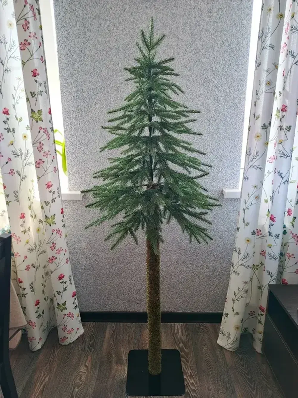 Елка на ножке-стволе "Донская" (Литая хвоя) от 1,5 до 2,1 м