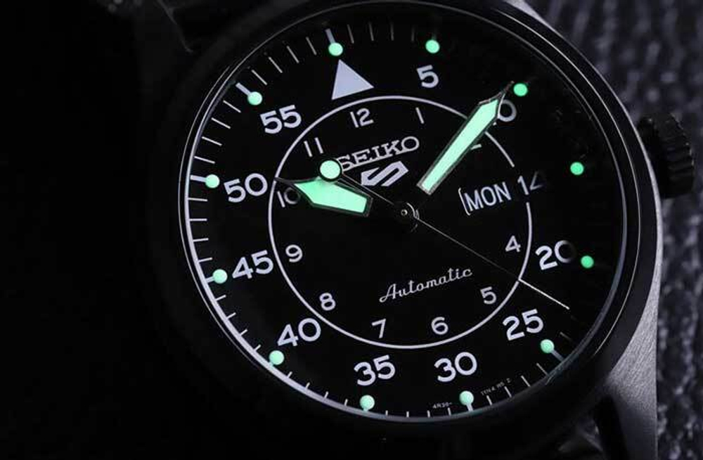 Мужские японские наручные часы Seiko SRPH25K1S