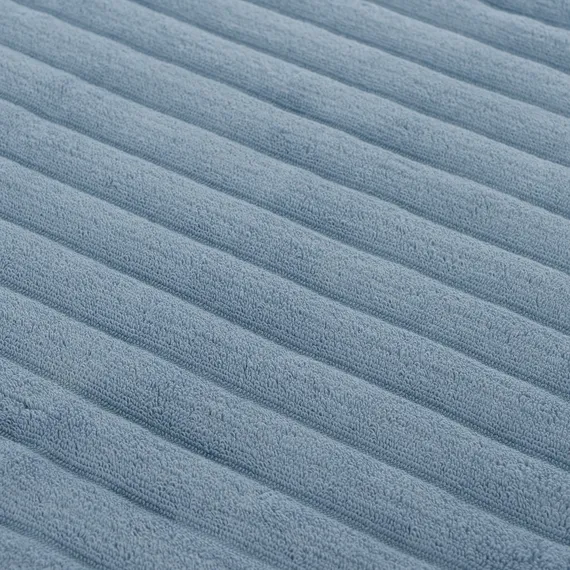 Полотенце банное Waves джинсово-синего цвета из коллекции Essential, 70х140 см