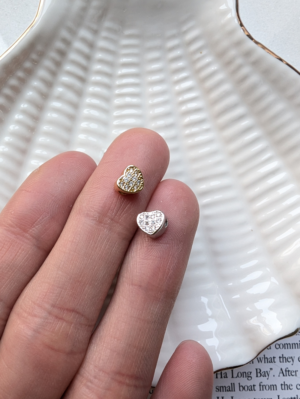 Бусина разделительная сердце с фианитами, 6мм