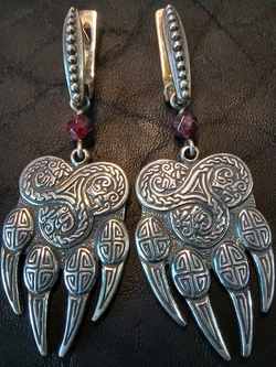 Серьги "Волчья Лапа".