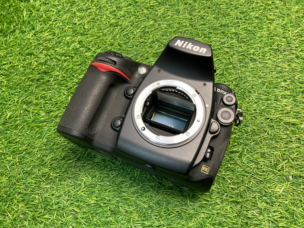 Nikon D700 2.200 кадров