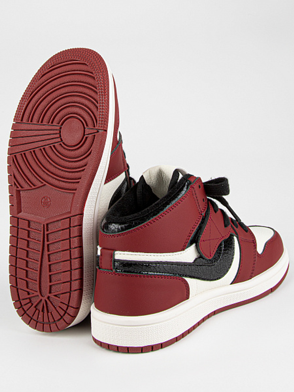 Кроссовки утепленные