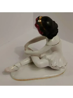 Фарфоровая статуэтка "Маленькая балерина"