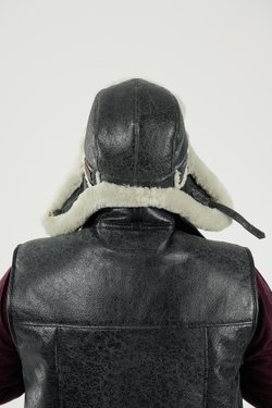 Мужская шапка из натуральной овчины