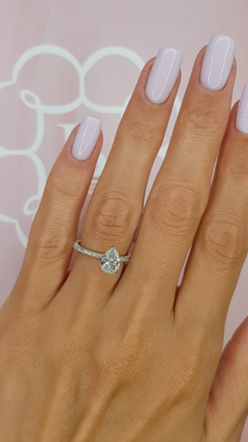 Кольцо с бриллиантом Груша 1 карат