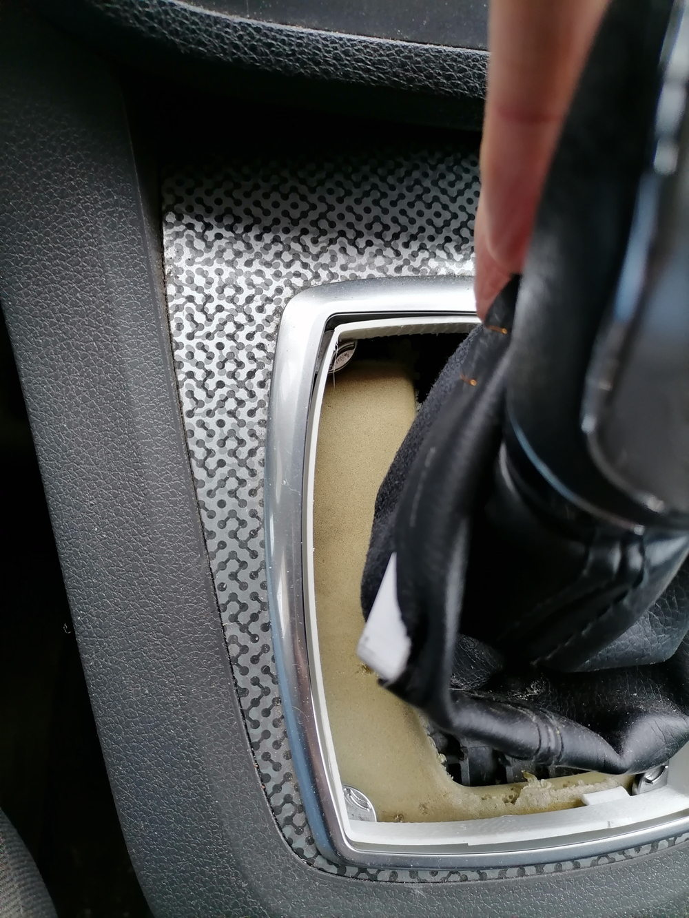 Рамка для ручки МКПП Ford C-Max