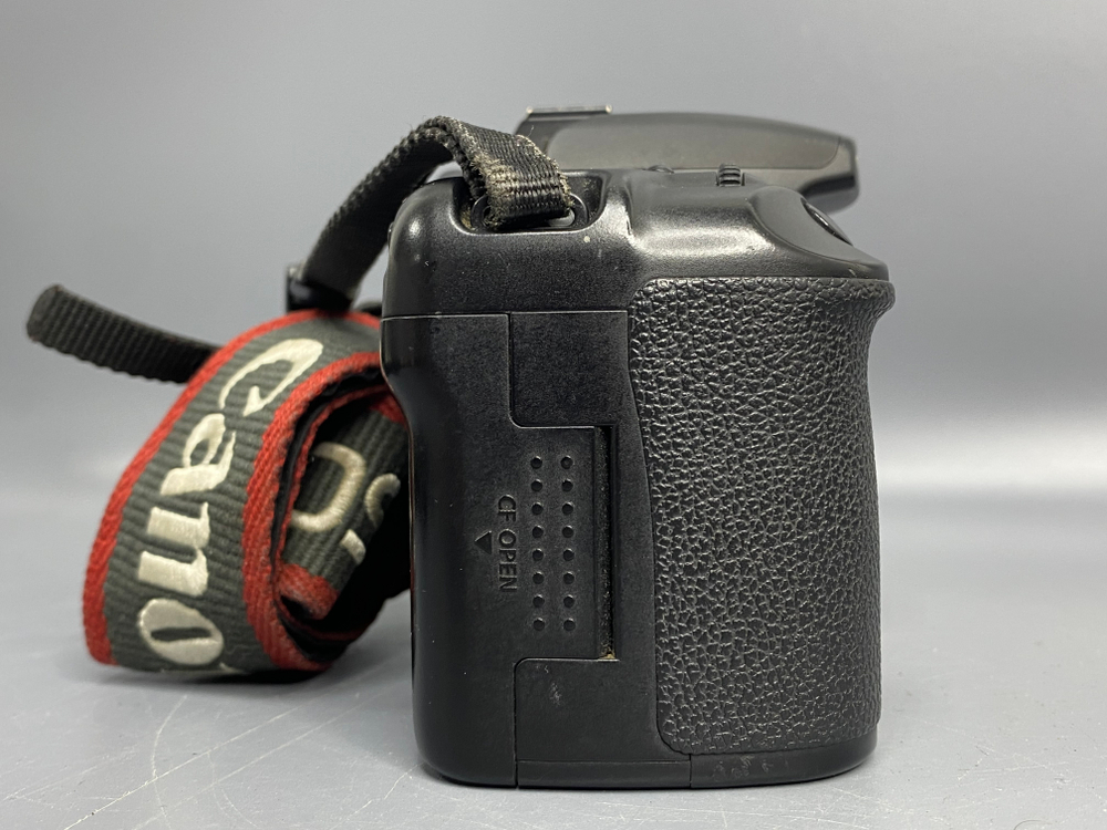 Canon EOS 30D
