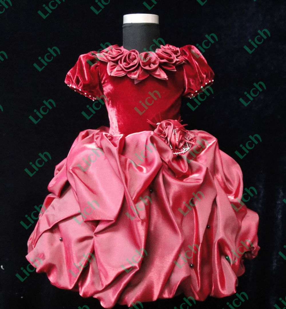 Платье детское с бархатным лифом и юбкой с пышными буфами