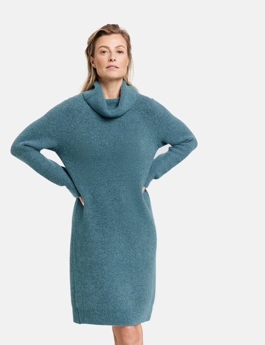 Платье с шерстью альпака