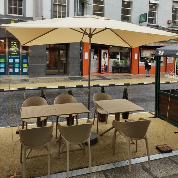 Стол пластиковый Sky 70х70 бежевый