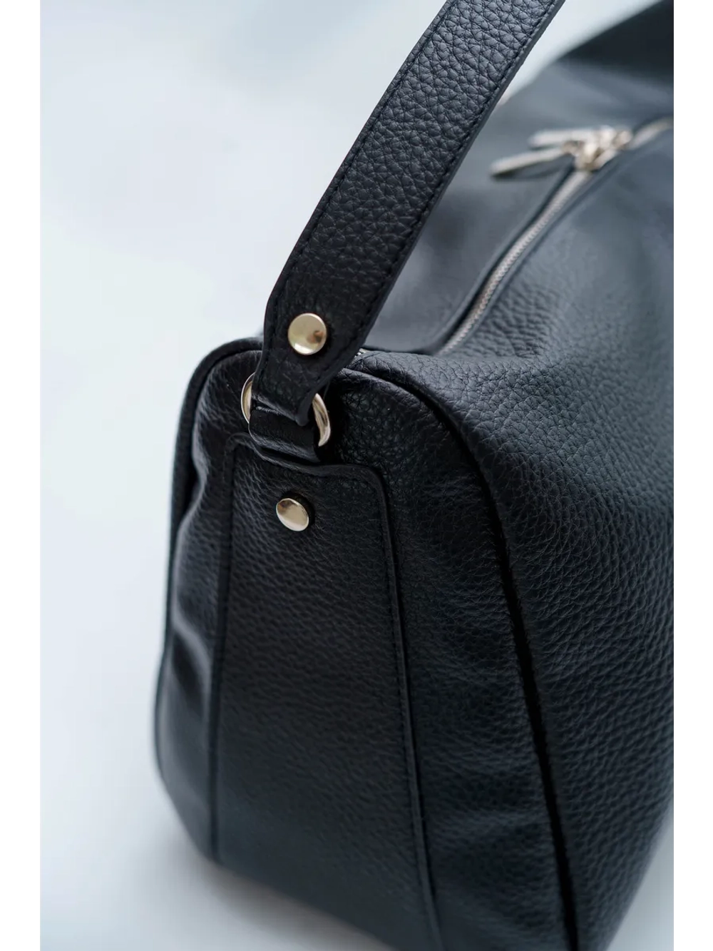 Сумка через плечо средняя багет