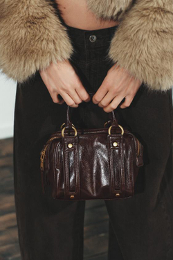 ZARA СУМКА С МЕТАЛЛИЧЕСКИМИ ДЕТАЛЯМИ, БОРДОВО-КРАСНЫЙ