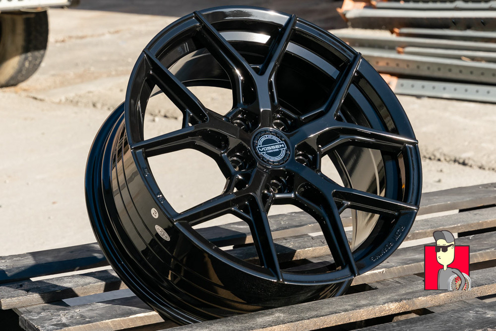 Комплект дисков Vossen HF-5 17x7.5 et35 5x114.3