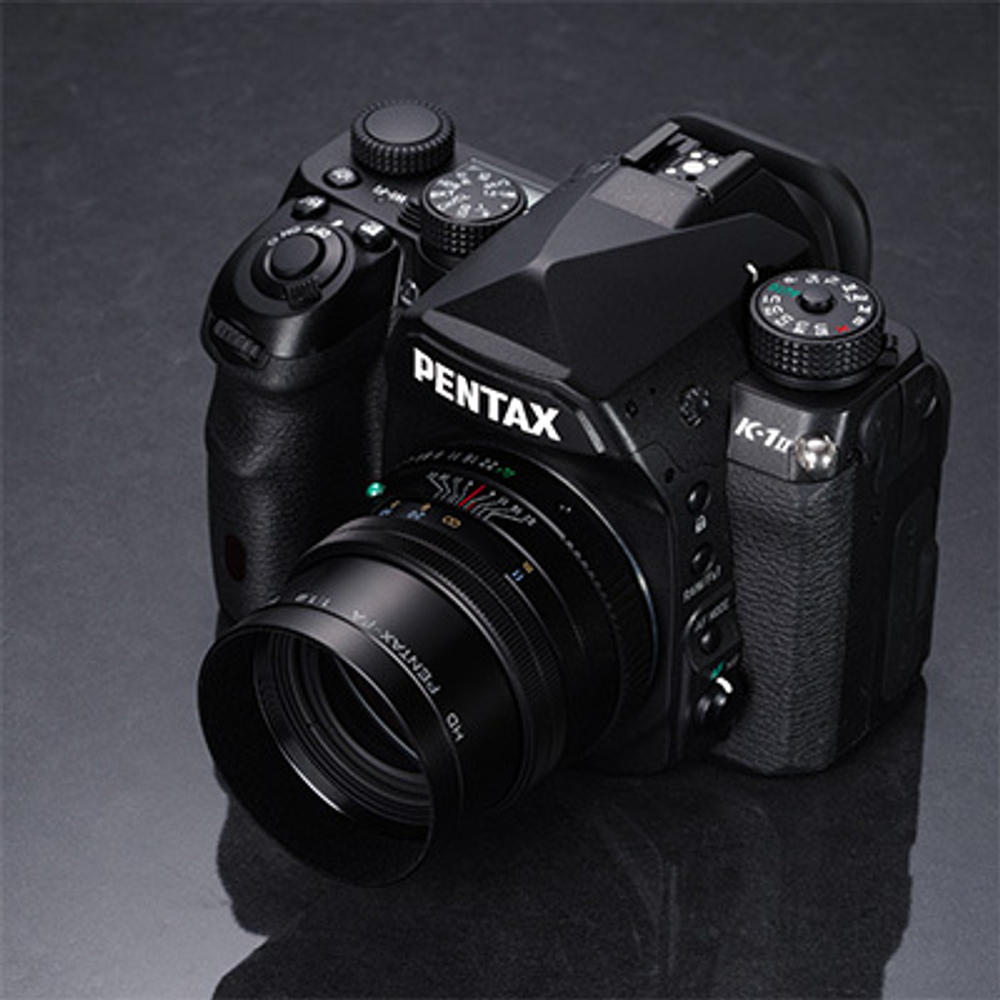 Объектив Pentax HD FA 77mm F1.8 Limited (черный)