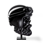 Бородатый череп в мотошлеме, фигурка для декора интерьера, арт-объект, коллекционный предмет, 3D печать, черный 12 см.