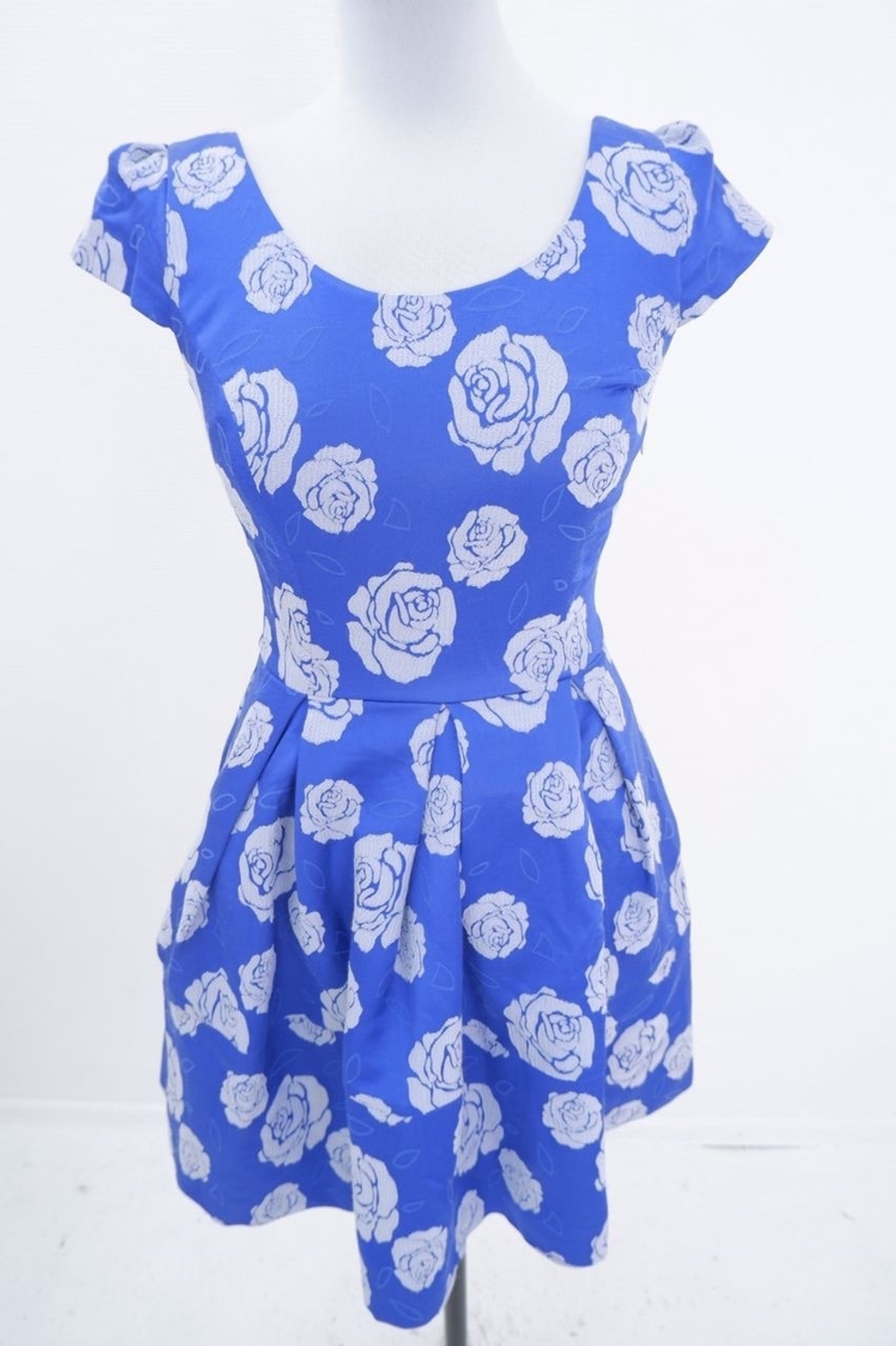 Платье ASCOOL 44 размер, новое