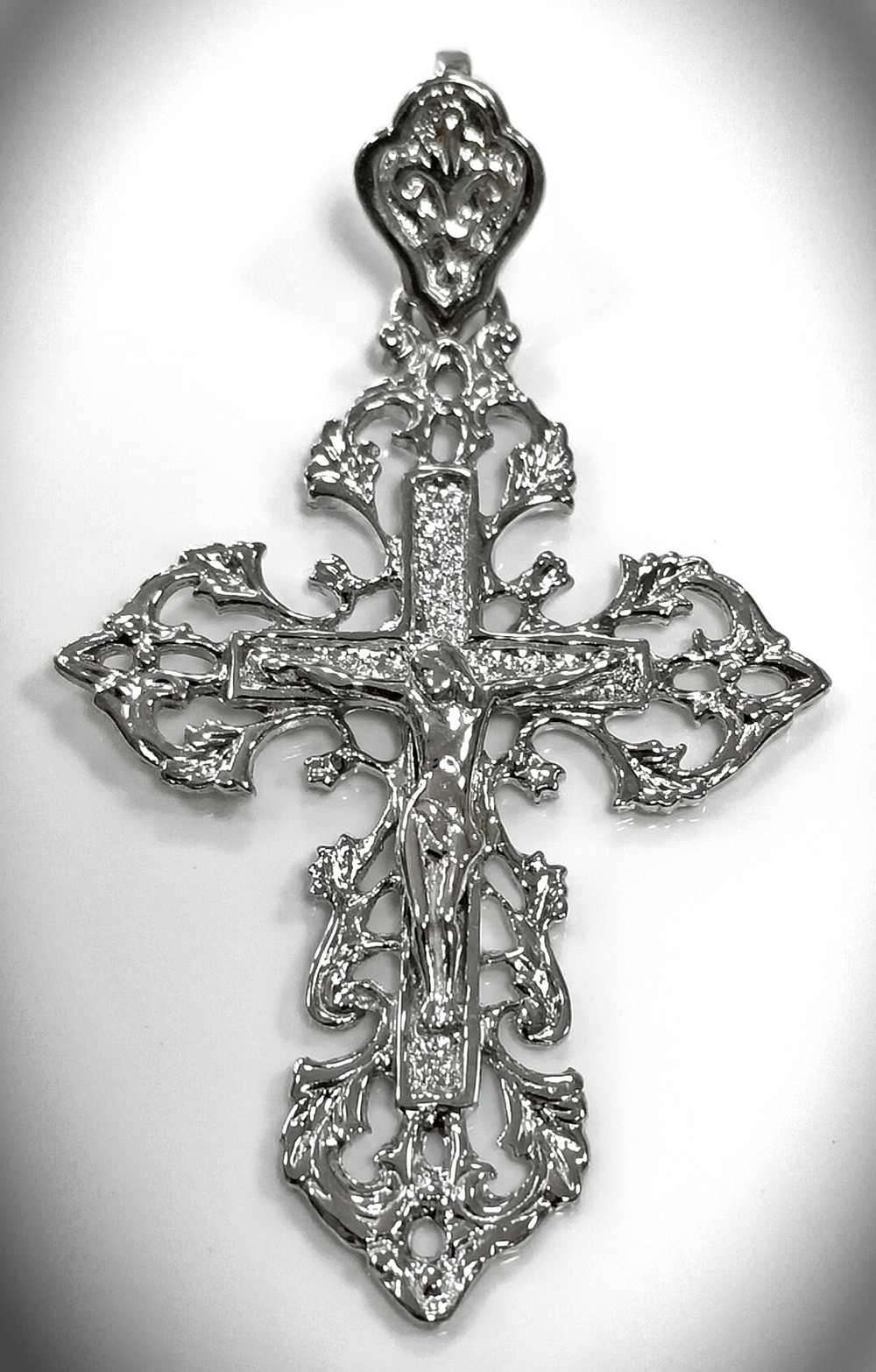 Крест ювелирный Эстерелла