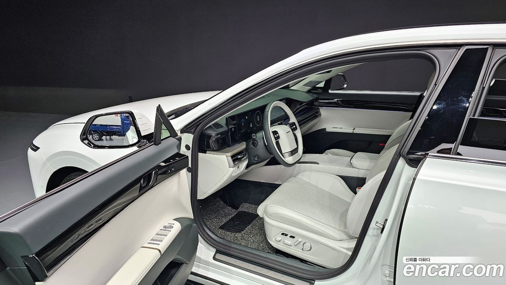Hyundai Grandeur (Azera) (GN7) 2.5 Бензин 2WD (09.2023)