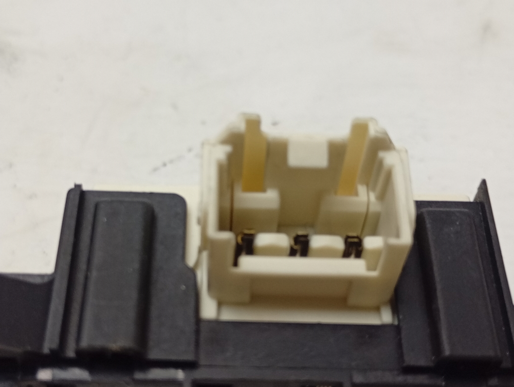 AWS71212 кт20 Устройство блокировки люка для стиральных машин Whirlpool 481075043881 б/у