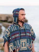 Пончо шерстяное с орнаментом