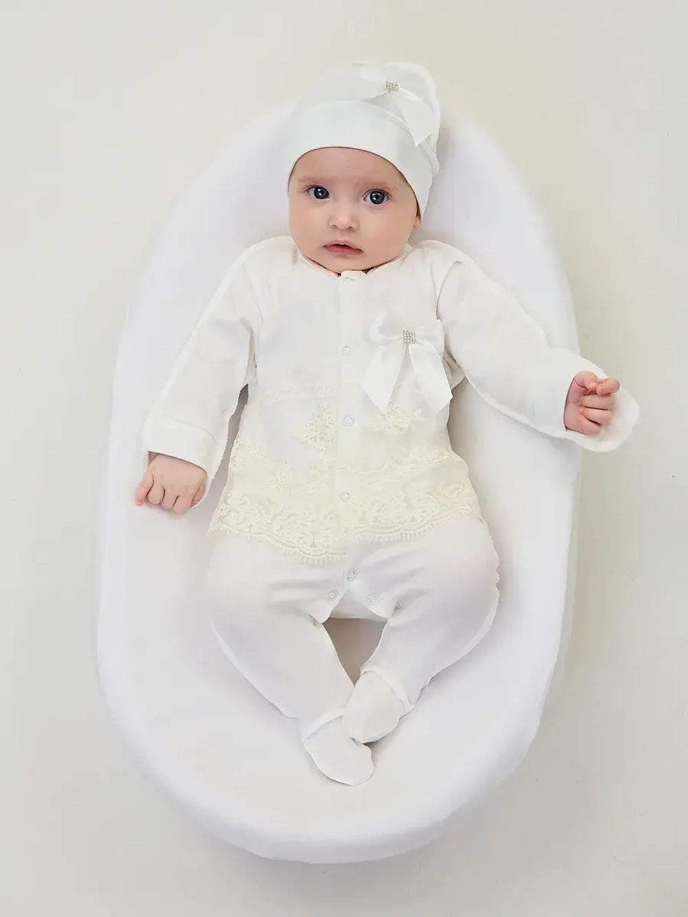 Конверт на выписку новорожденного