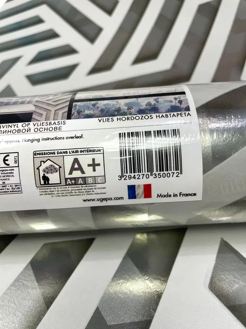 Обои флизелиновые M35007 Onyx Франция