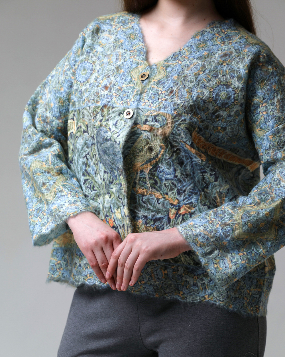 Шерстяной жакет "Вердюра", по мотивам шпалеры-вердюры «Лес» из мастерской Уильяма Морриса