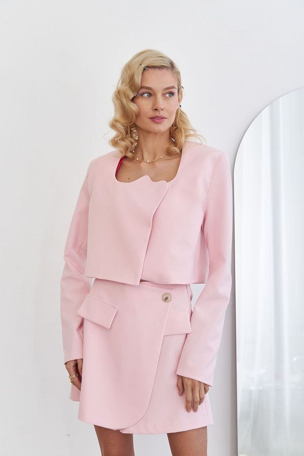 Пиджак с воротом-пион нежно-розового цвета