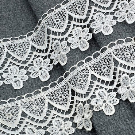 Кружево гипюр с цветами шир.60мм цв.001 белый