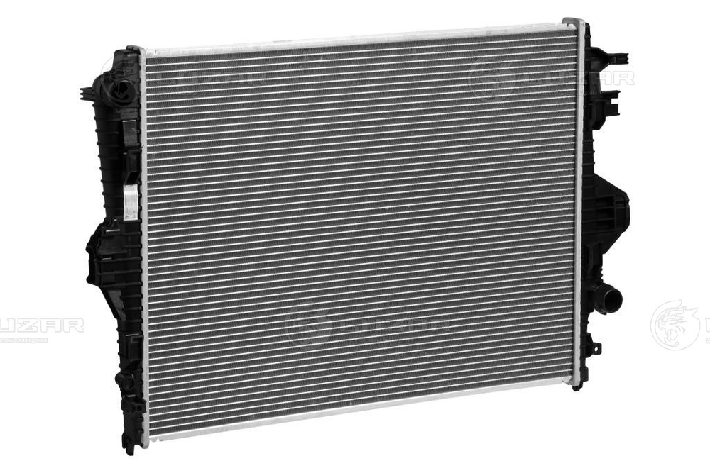 LRc 1858 -  Радиатор охлаждения для а/м VW Touareg II (10-)/Cayenne II (10-) 3.0TDi/3.6FSi