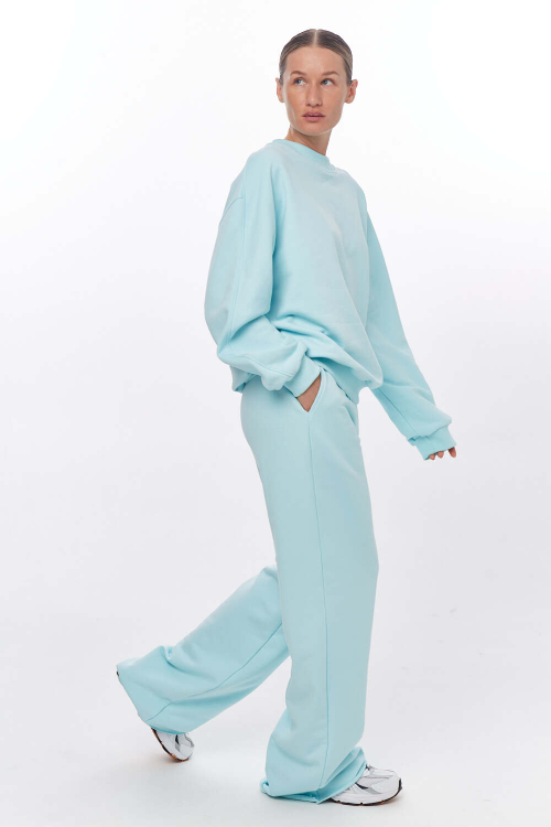 Носки с логотипом, молоко