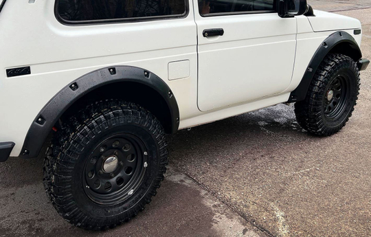 Расширители арок колес Нива 4х4/Легенд 3дв (резанные). Вылет: 4 см