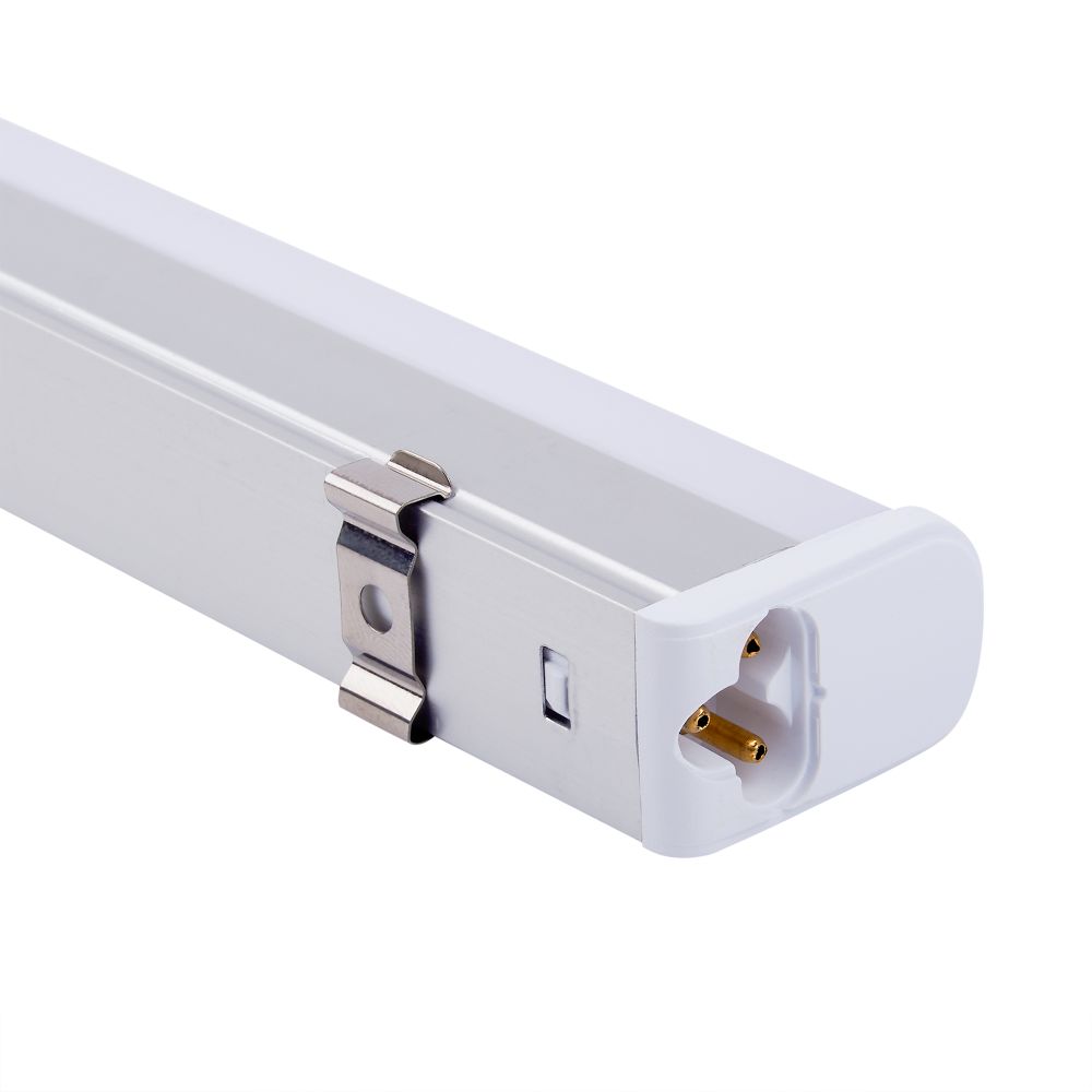 ULI-L02-7W-4200K-SL Линейный светильник LED аналог Т5. 580Lm. 4200K. выключатель на корпусе.Цвет корпуса серебристый.