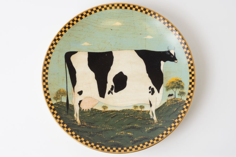 Коллекционная декоративная тарелка «Американская корова» (American Cow) из серии «Warren Kimble Barnyard Animals»