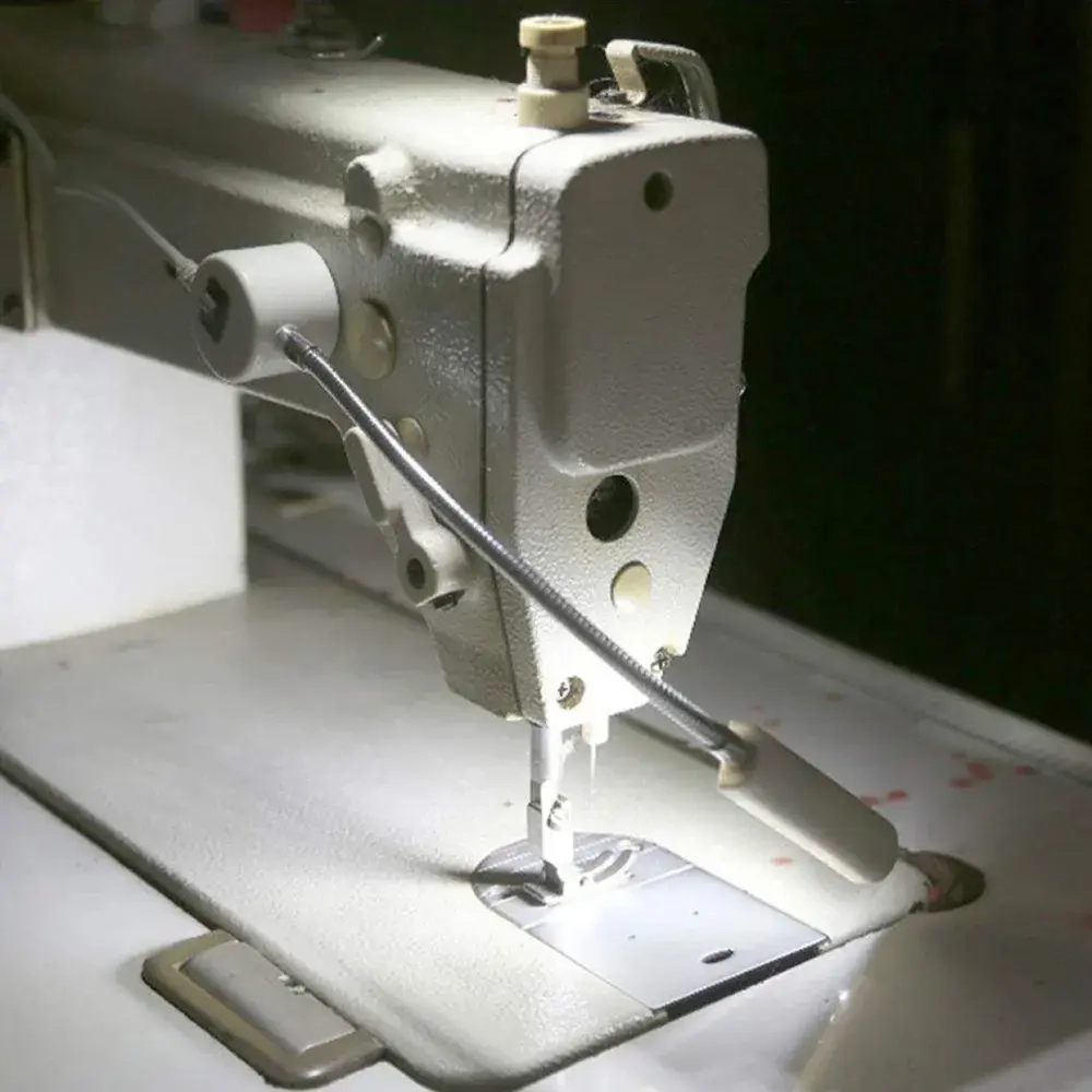Лампа ABC светодиодная на магните 220V/2W