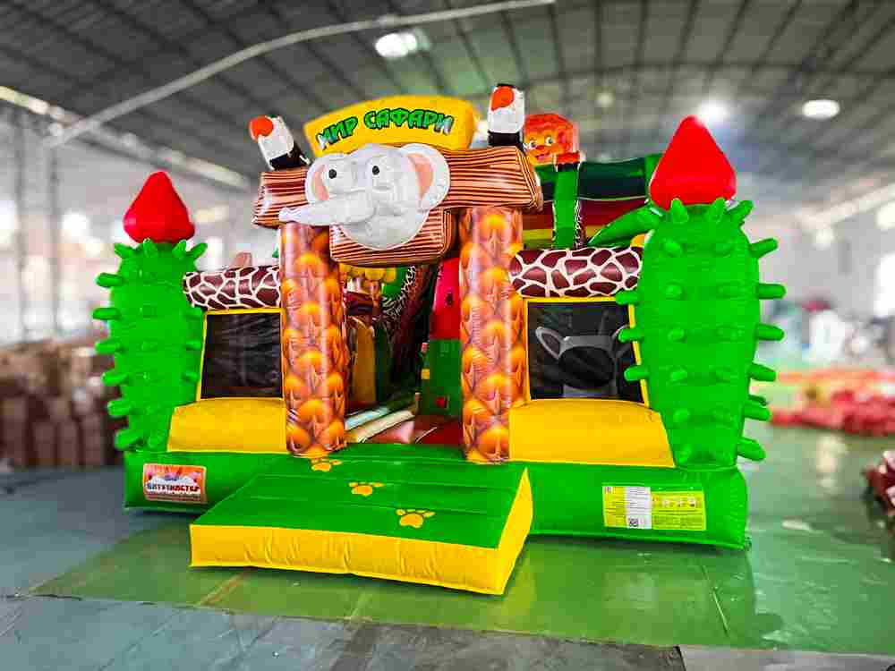 Коммерческий надувной батут «Сафари Ультра», 10*5*6 м.