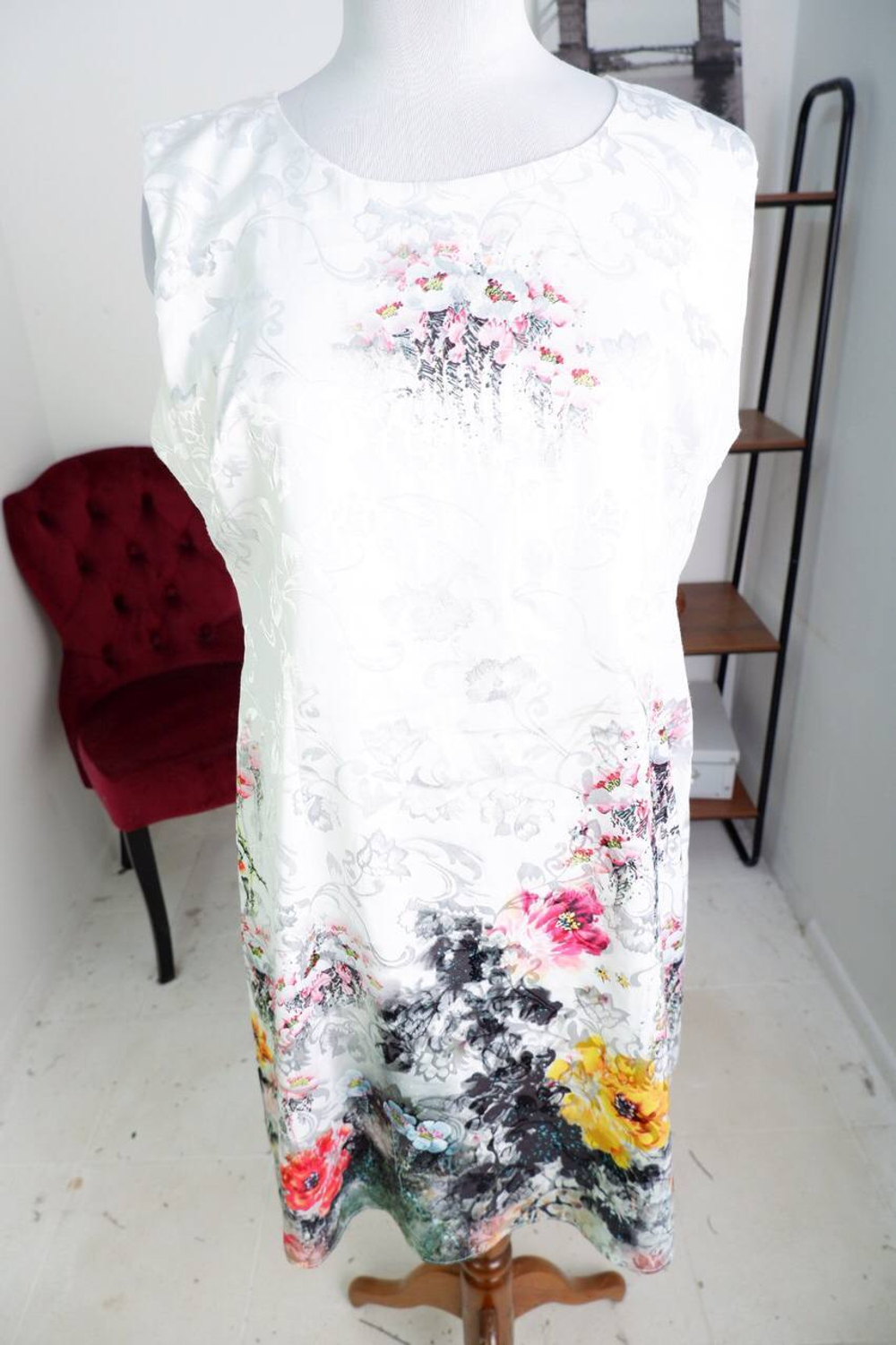 Платье для свидания на террасе, визуально на 48 размер