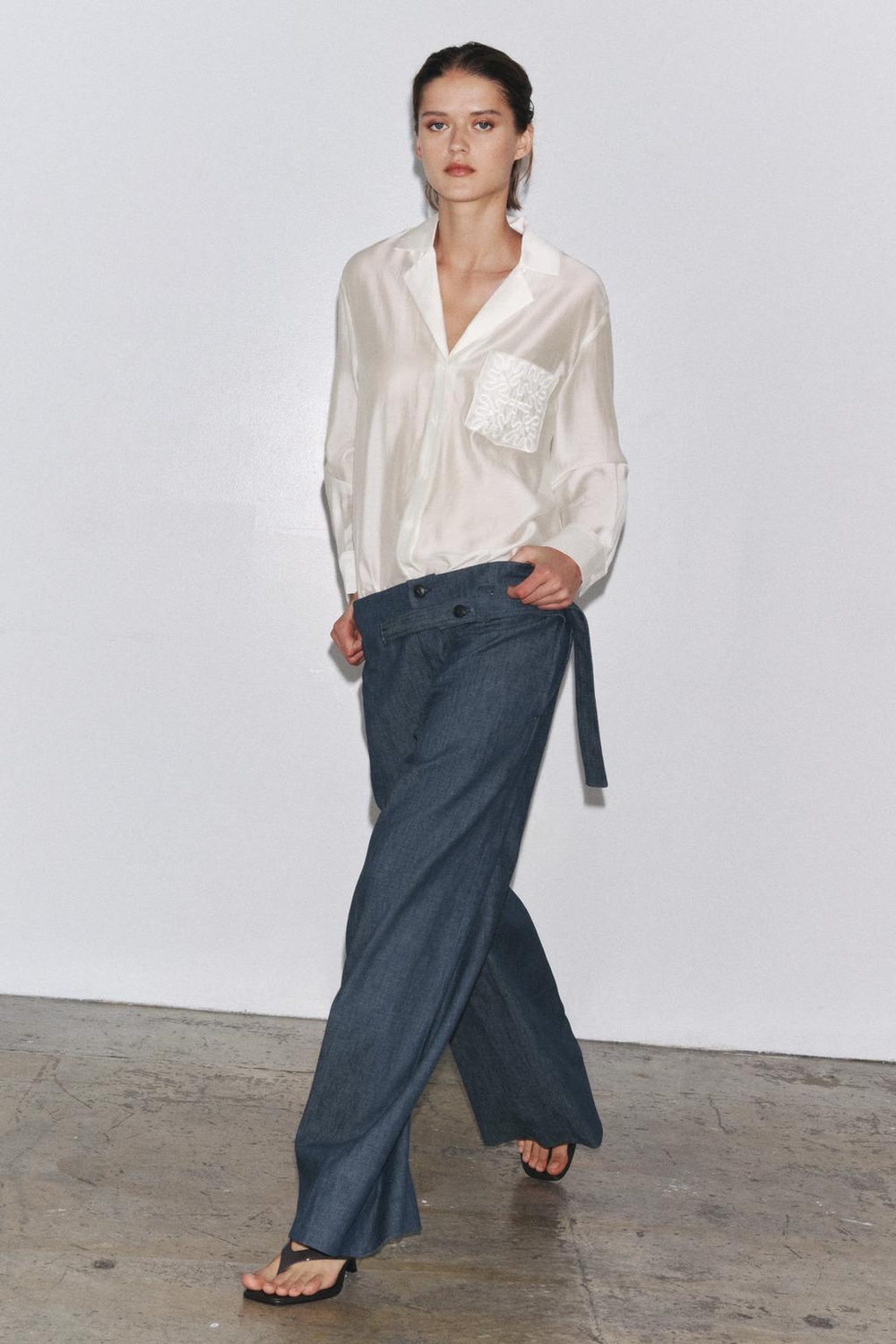 ZARA РУБАШКА С ВЫШИВКОЙ — ZW COLLECTION, ЖЕЛТОВАТО-БЕЛЫЙ