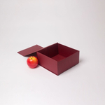 Коробка самосборная на магнитах 21х10х20, бордо, дизайнерская бумага