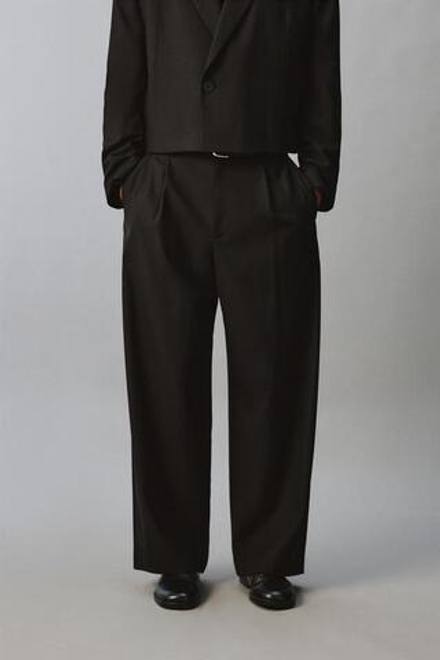 ZARA БРЮКИ RELAXED FIT СО СКЛАДКАМИ, ЧЕРНЫЙ
