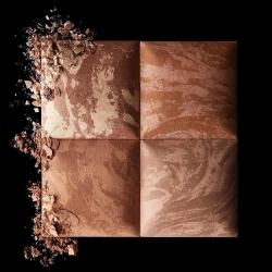 Hourglass Ambient® Lighting Bronzer - Radiant Bronze Light