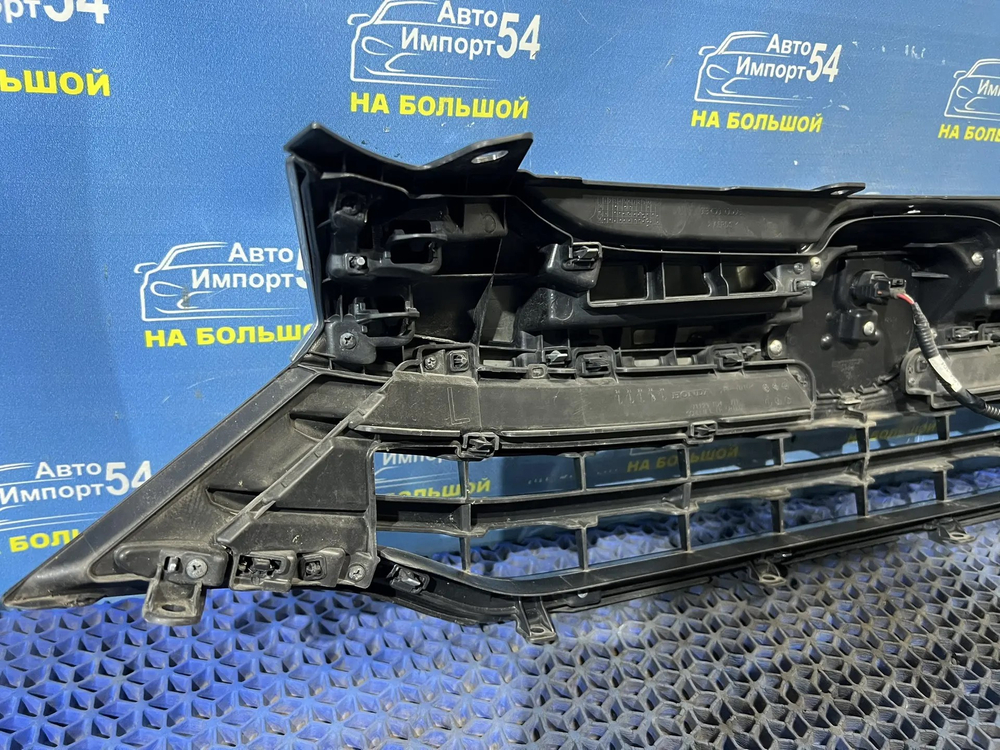 Решетка радиатора Honda SHUTTLE 2015-2019