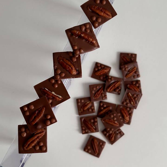 209 | Форма для шоколадных изделий (275*175 мм)